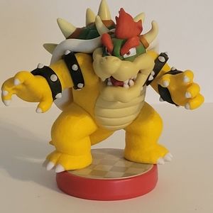 EUC Nintendo Bowser Amiibo